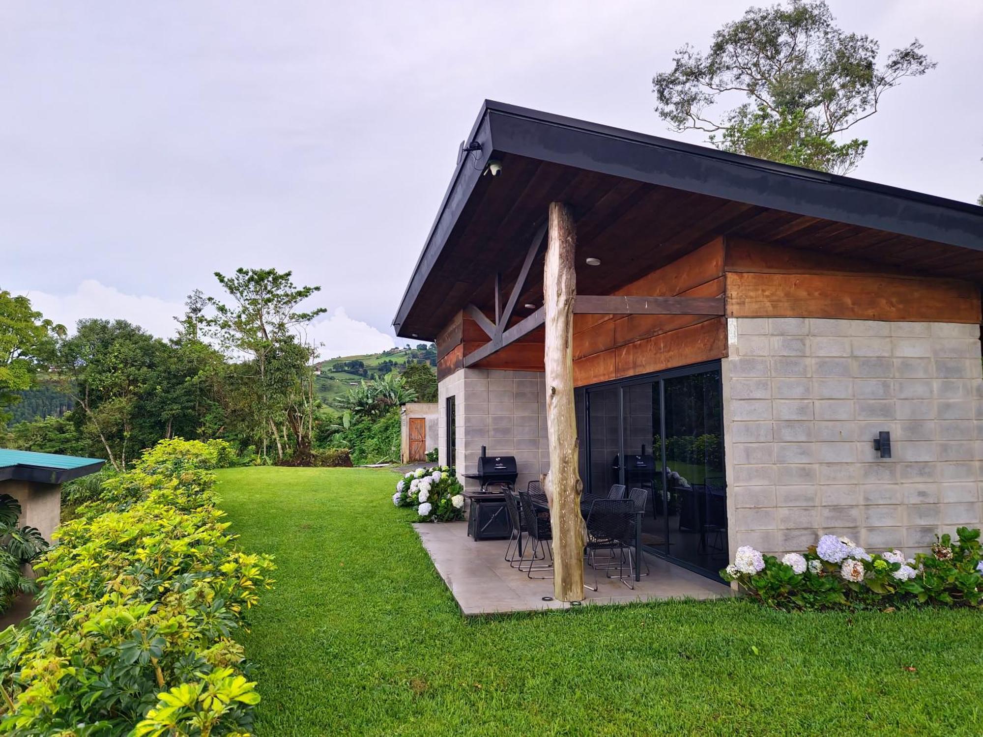 Espectacular Cabana Moderna De Montana + Bosque Nuboso +Wifi Zarcero Екстер'єр фото